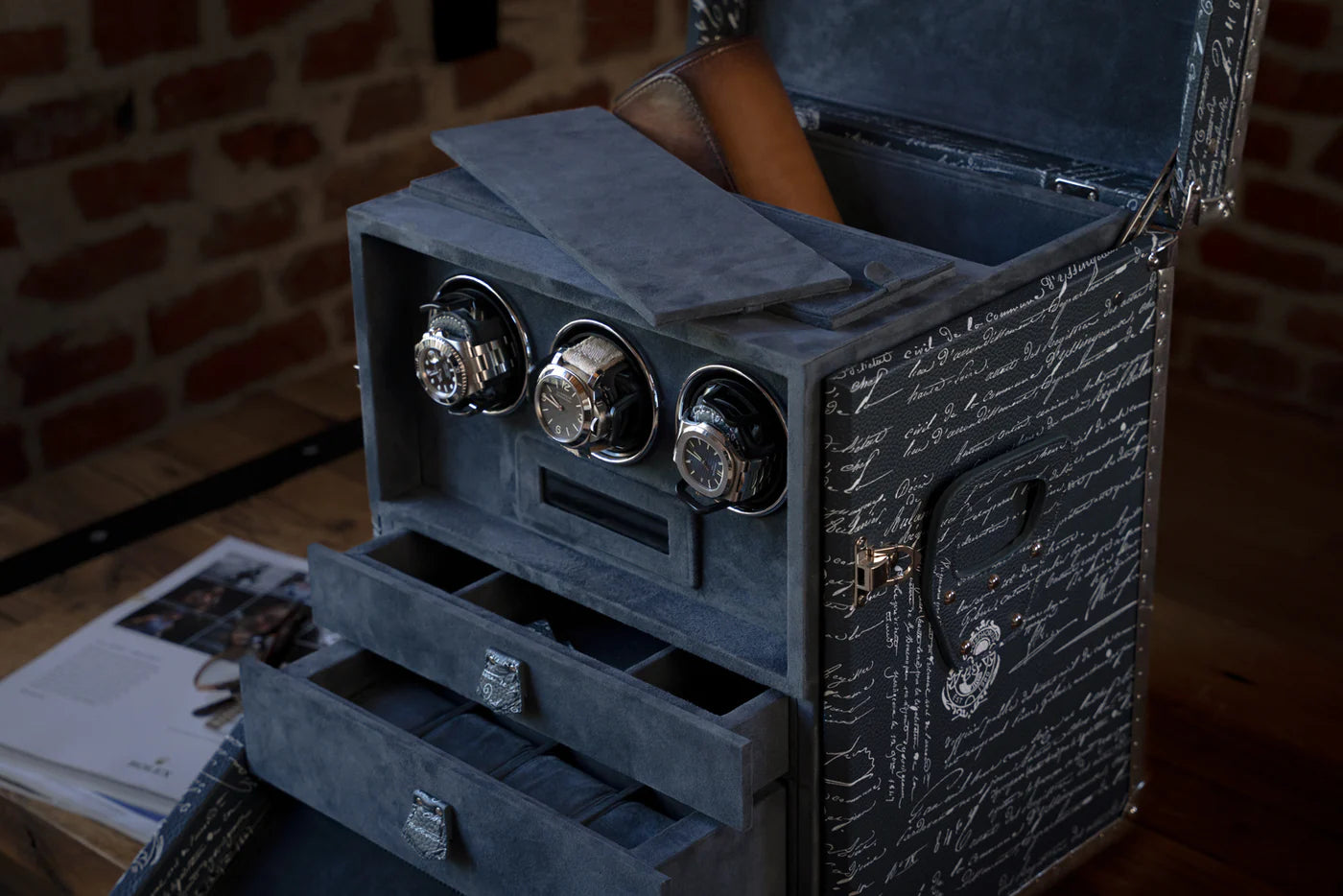 Watch Winder - Navy Blue Parchment Togo-9-Le Remontoir