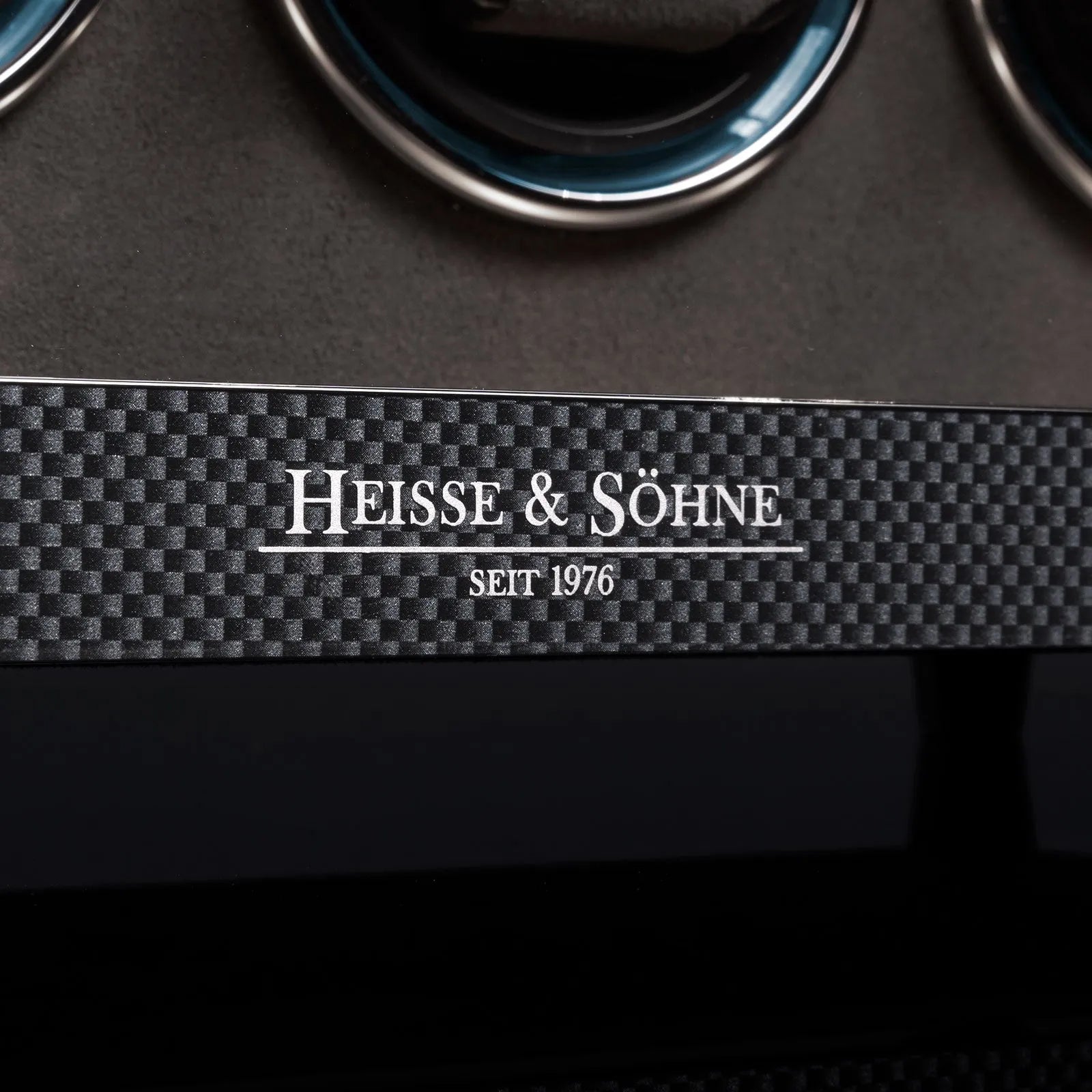 Denver 6 Watch Winder – Carbon-7-Le Remontoir