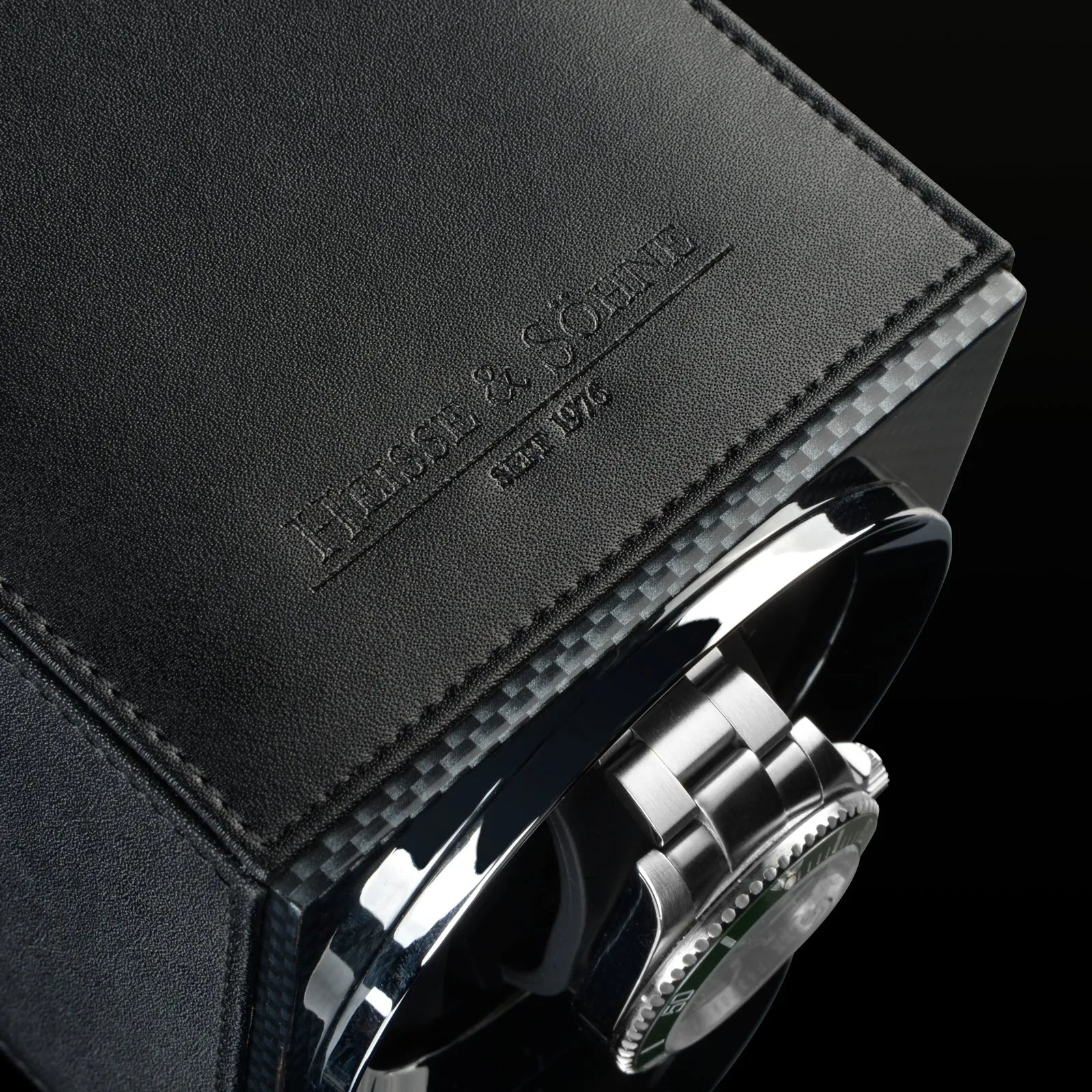 Watch Winder – Lune Carbon Lacquer-5-Le Remontoir