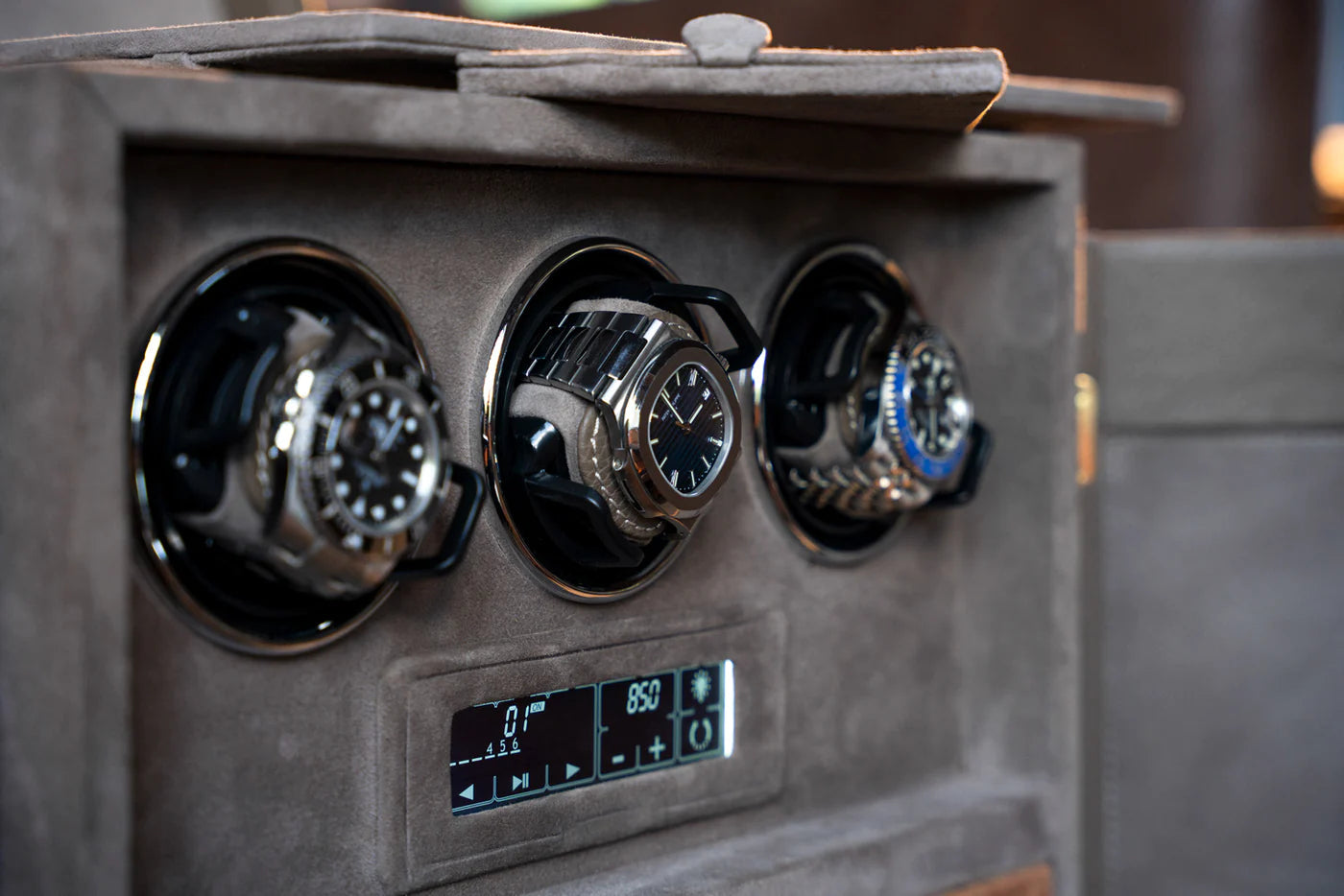 Watch Winder - Beige Togo Trunk-7-Le Remontoir