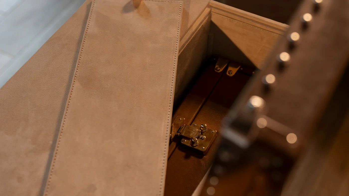 Watch Winder - Honey Brown Trunk Patina-6-Le Remontoir