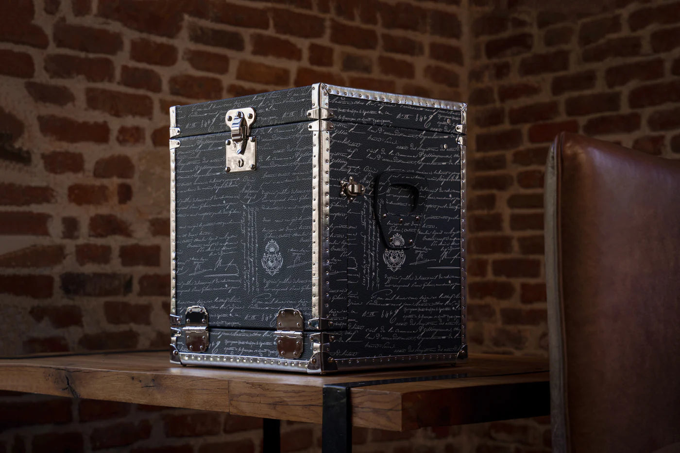 Watch Winder - Navy Blue Parchment Togo-3-Le Remontoir